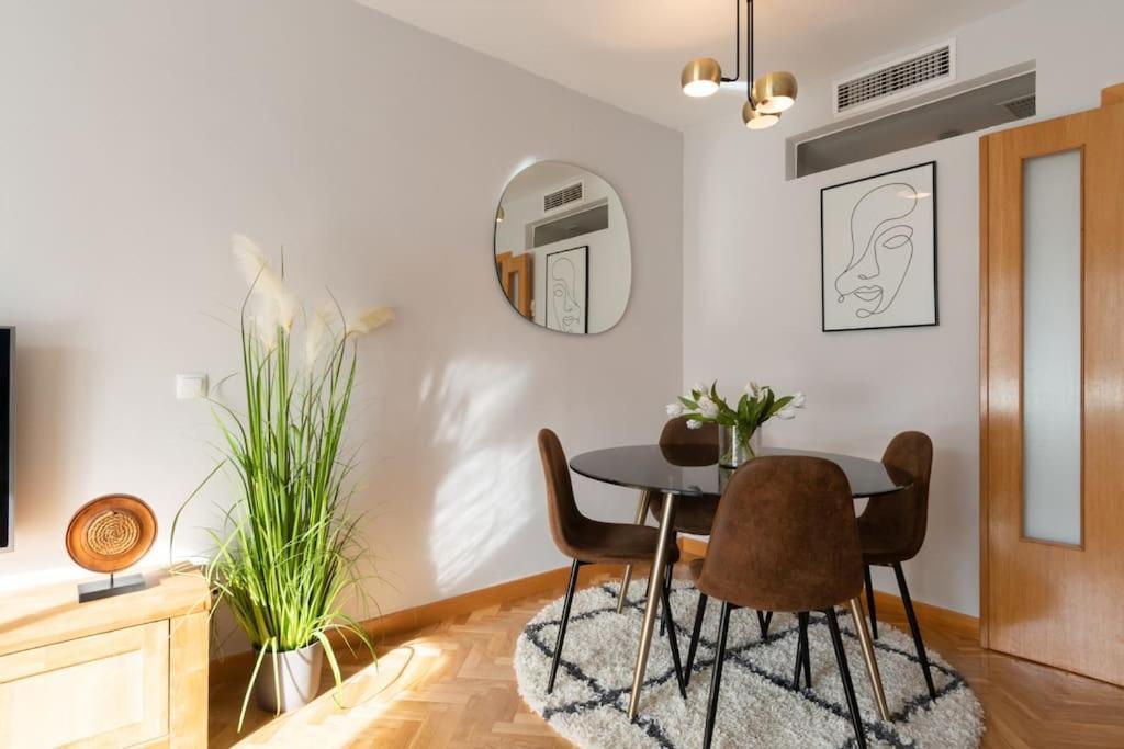 Vivienda Con Zona De Trabajo, Piscina Y Parking Apartment Madrid Ngoại thất bức ảnh