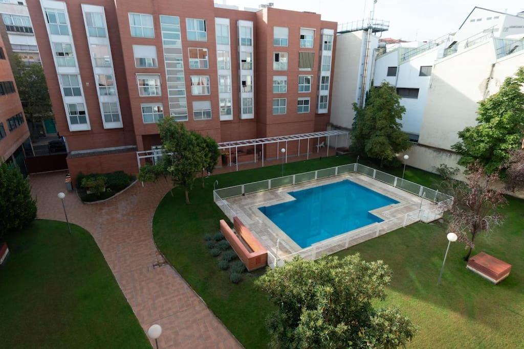 Vivienda Con Zona De Trabajo, Piscina Y Parking Apartment Madrid Ngoại thất bức ảnh