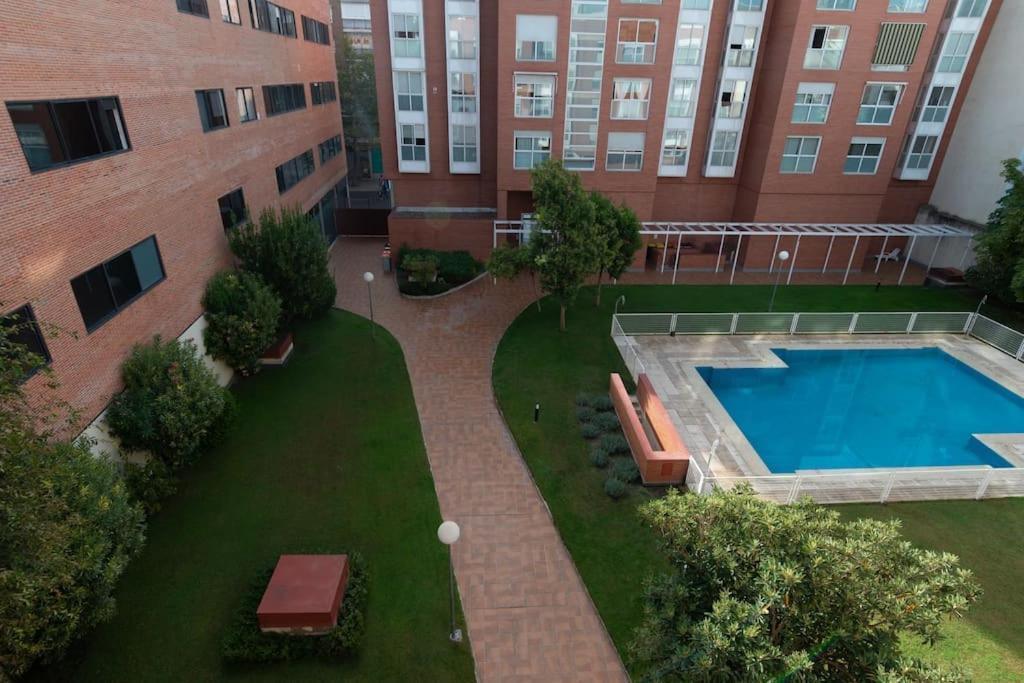 Vivienda Con Zona De Trabajo, Piscina Y Parking Apartment Madrid Ngoại thất bức ảnh