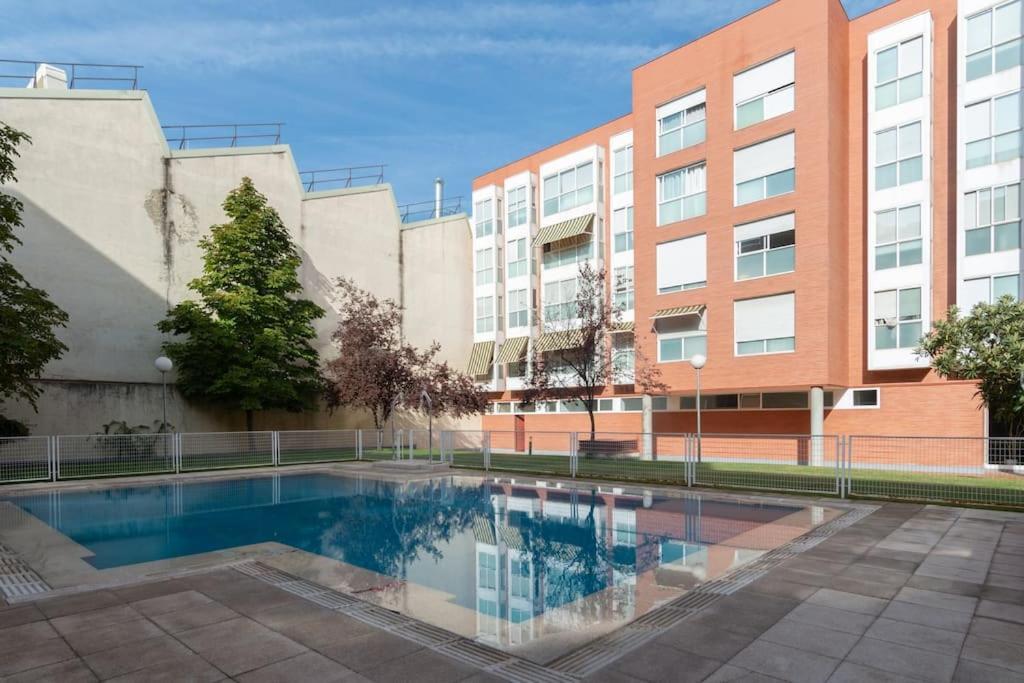 Vivienda Con Zona De Trabajo, Piscina Y Parking Apartment Madrid Ngoại thất bức ảnh