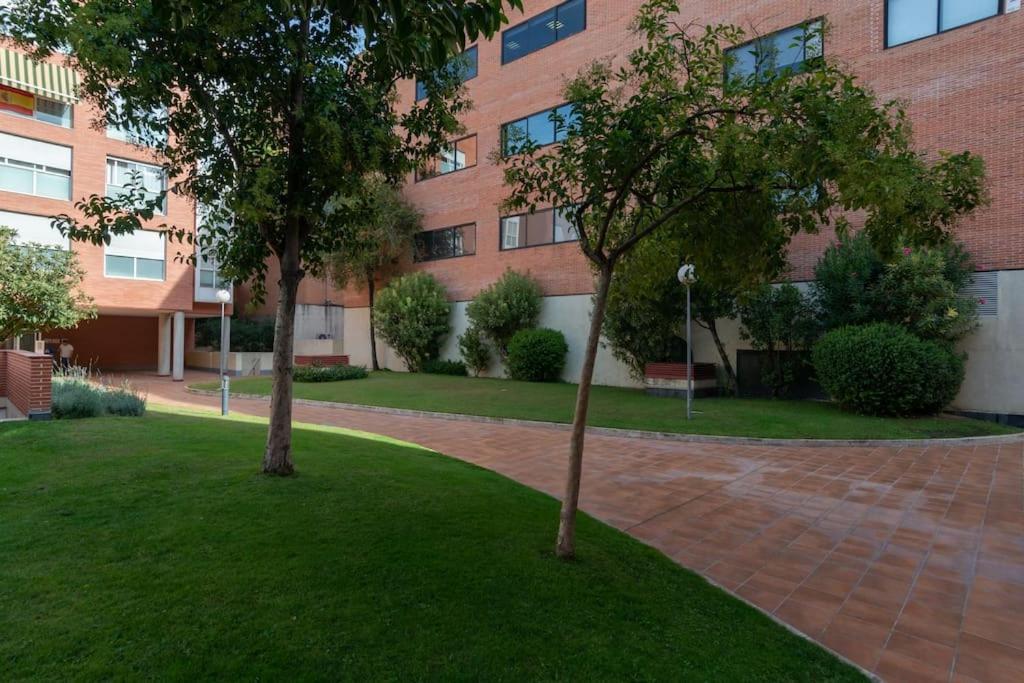 Vivienda Con Zona De Trabajo, Piscina Y Parking Apartment Madrid Ngoại thất bức ảnh